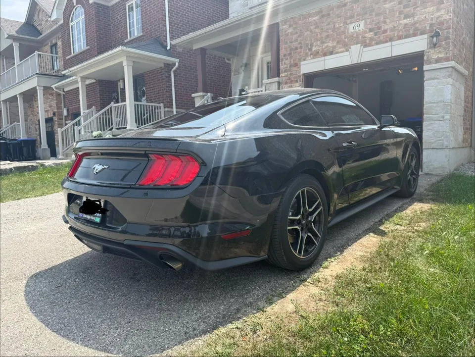 Ford Mustang 2020 photo 2