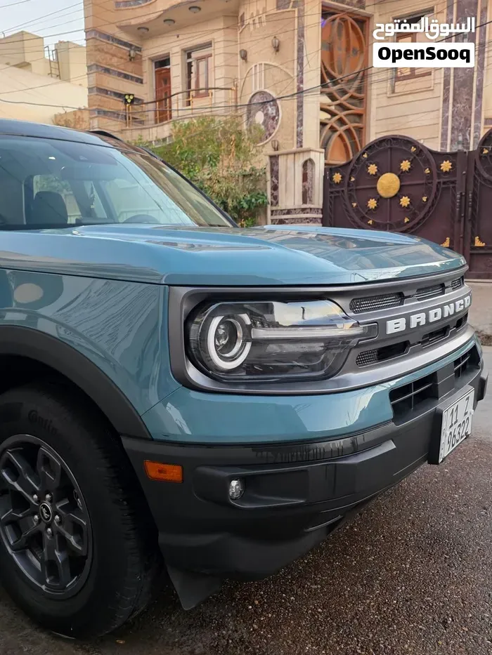 Ford Bronco 2023 photo 2