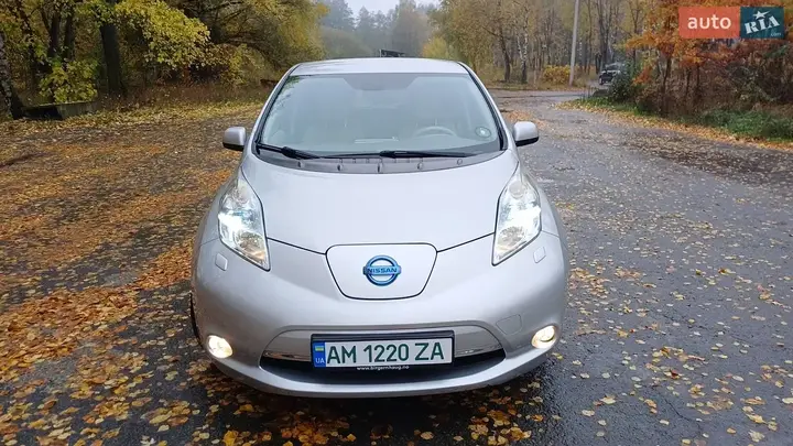 Nissan Leaf 2012 photo 5