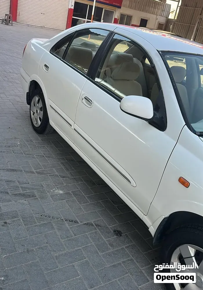 Nissan Sunny 2005 photo 2