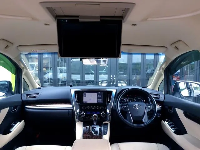 Toyota Alphard 2020 photo 2