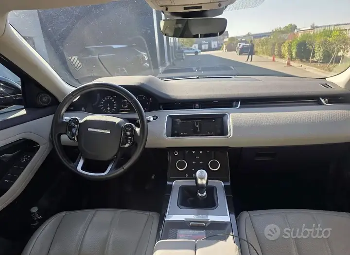 Land Rover Range Rover Evoque 2020 photo 4