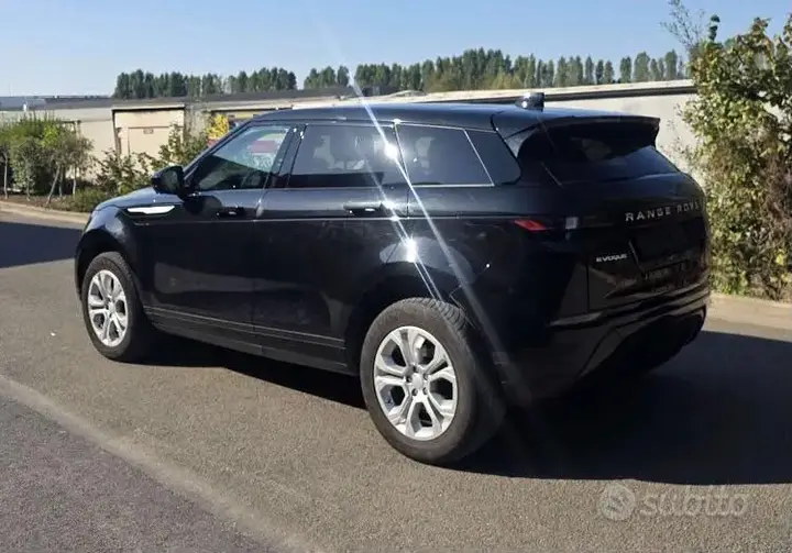 Land Rover Range Rover Evoque 2020 photo 2
