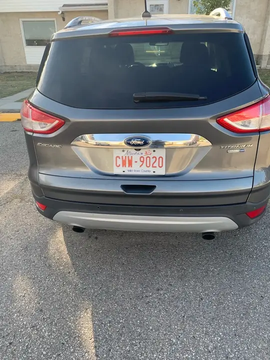 Ford Escape 2014 photo 2