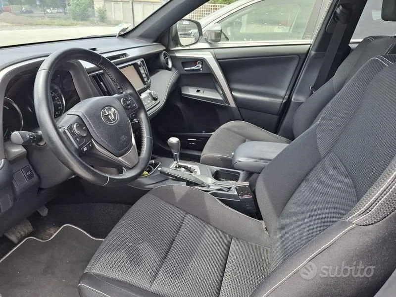 Toyota Rav4 2018 photo 5