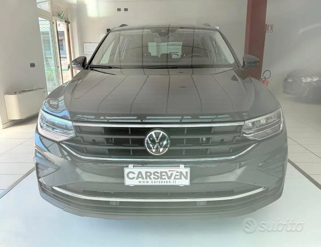 Volkswagen Tiguan 2023 photo 2