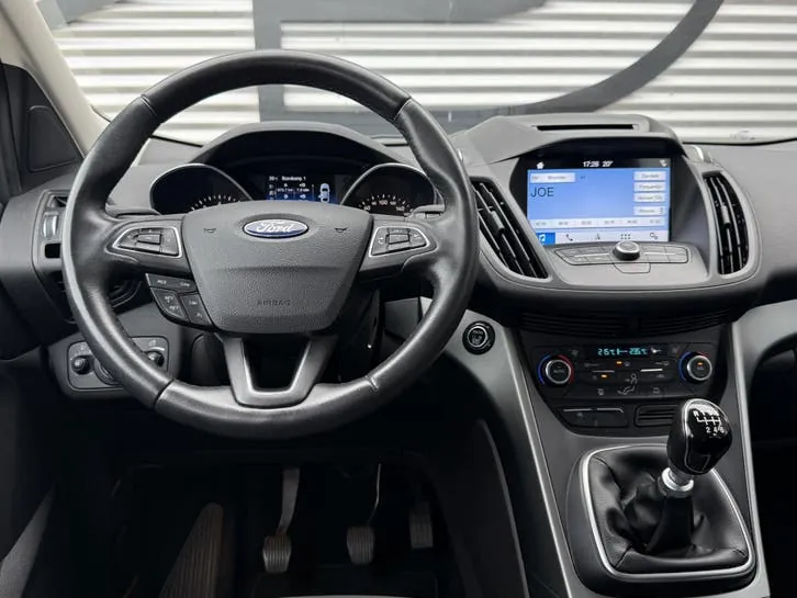 Ford Kuga 2019 photo 2