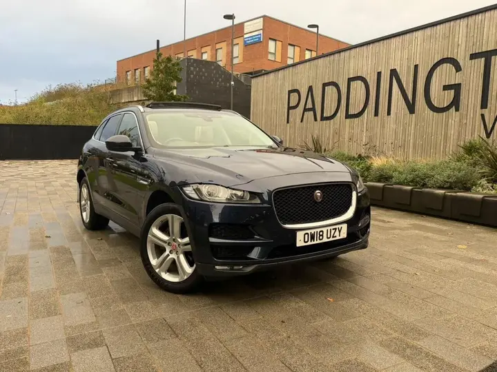 Jaguar F-Pace 2018 photo 2