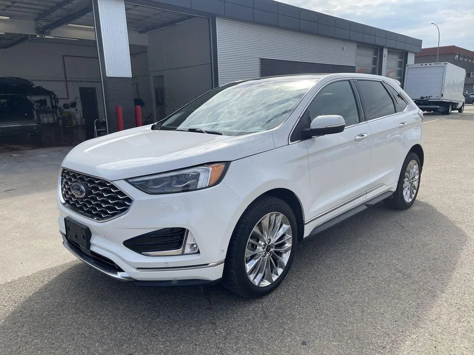 Ford Edge 2022 photo 2