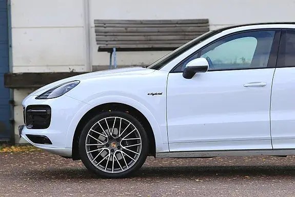 Porsche Cayenne 2023 photo 3
