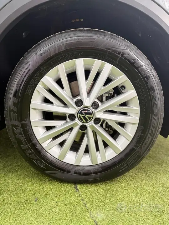 Volkswagen T-Roc 2023 photo 4