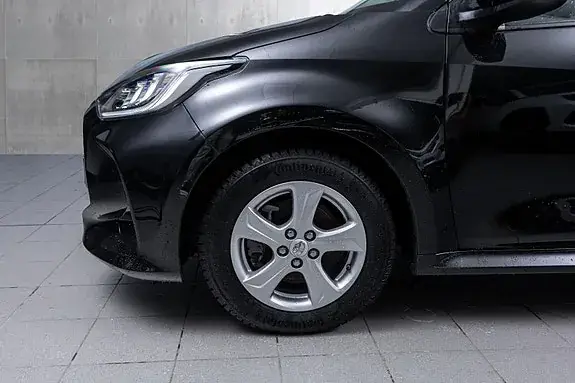 Toyota Yaris 2025 photo 2
