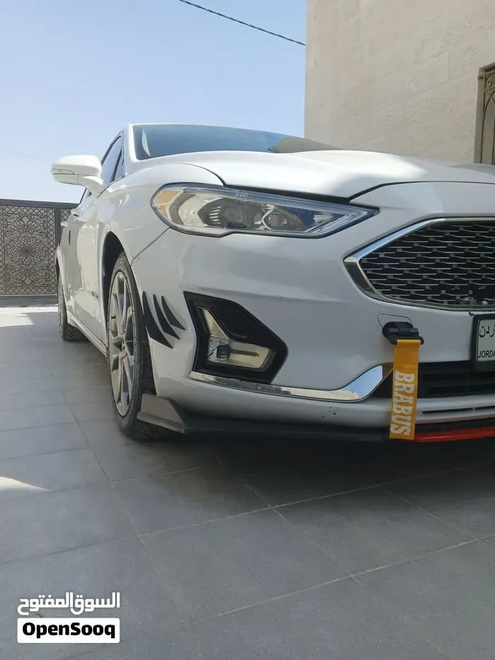 Ford Fusion 2019 photo 2