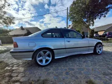 BMW E36