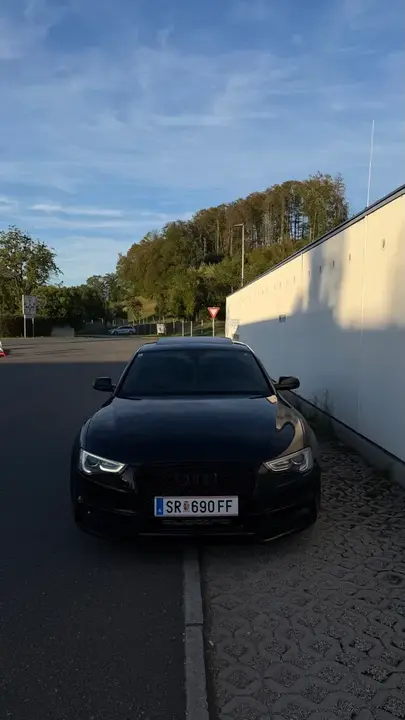 Audi A5 2012 photo 2