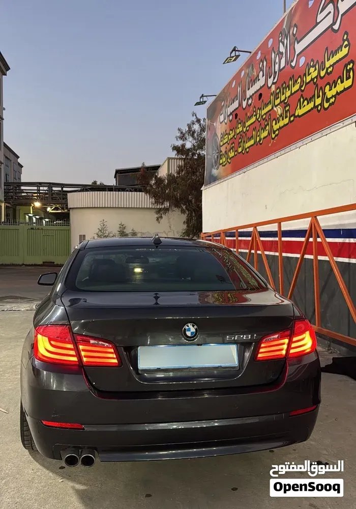 BMW 5 Series 2011 photo 3