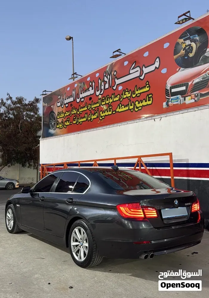 BMW 5 Series 2011 photo 4