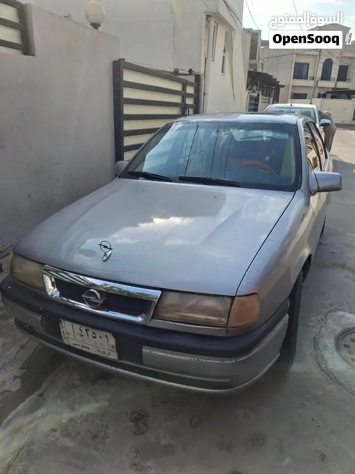 Opel Vectra 1990 photo 4