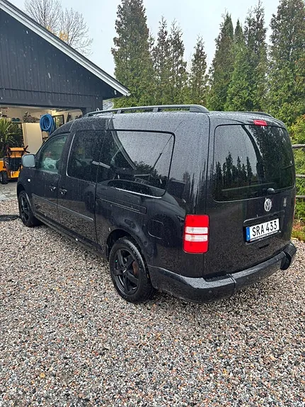 Volkswagen Caddy Maxi 2013 photo 2