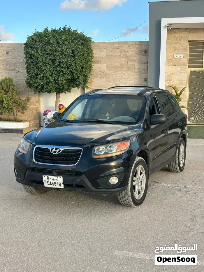 Hyundai Santa Fe 2011 photo 2