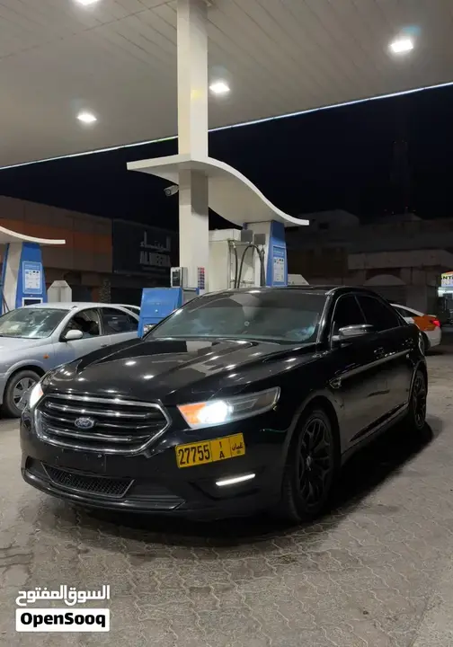 Ford Taurus
