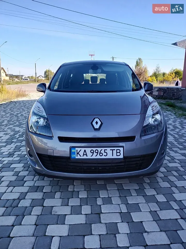 Renault Grand Scenic 2011 photo 3