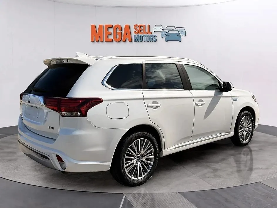 Mitsubishi Outlander 2020 photo 3