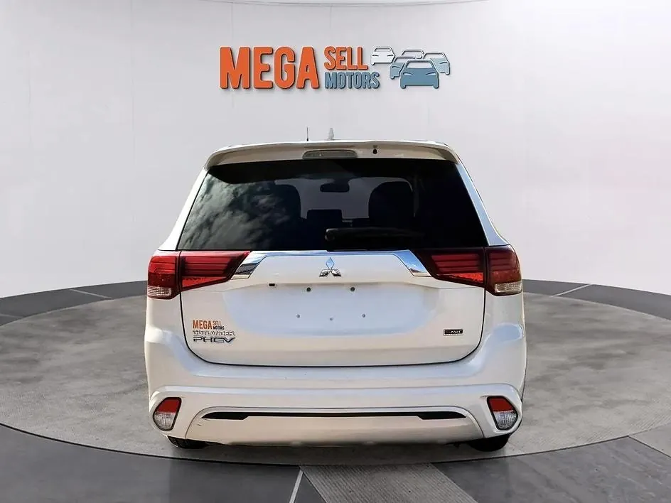Mitsubishi Outlander 2020 photo 4