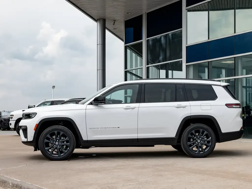 Jeep Grand Cherokee L 2026 photo 5