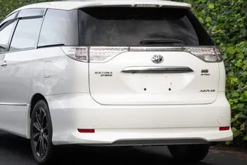 Toyota Estima 2014 photo 4
