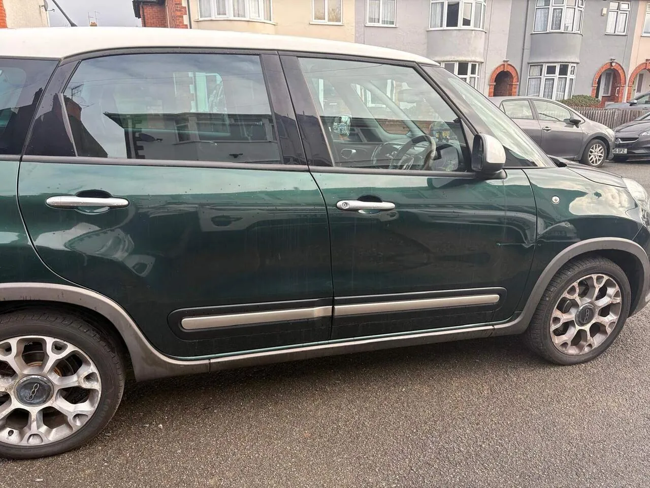 Fiat 500L 2013 photo 2