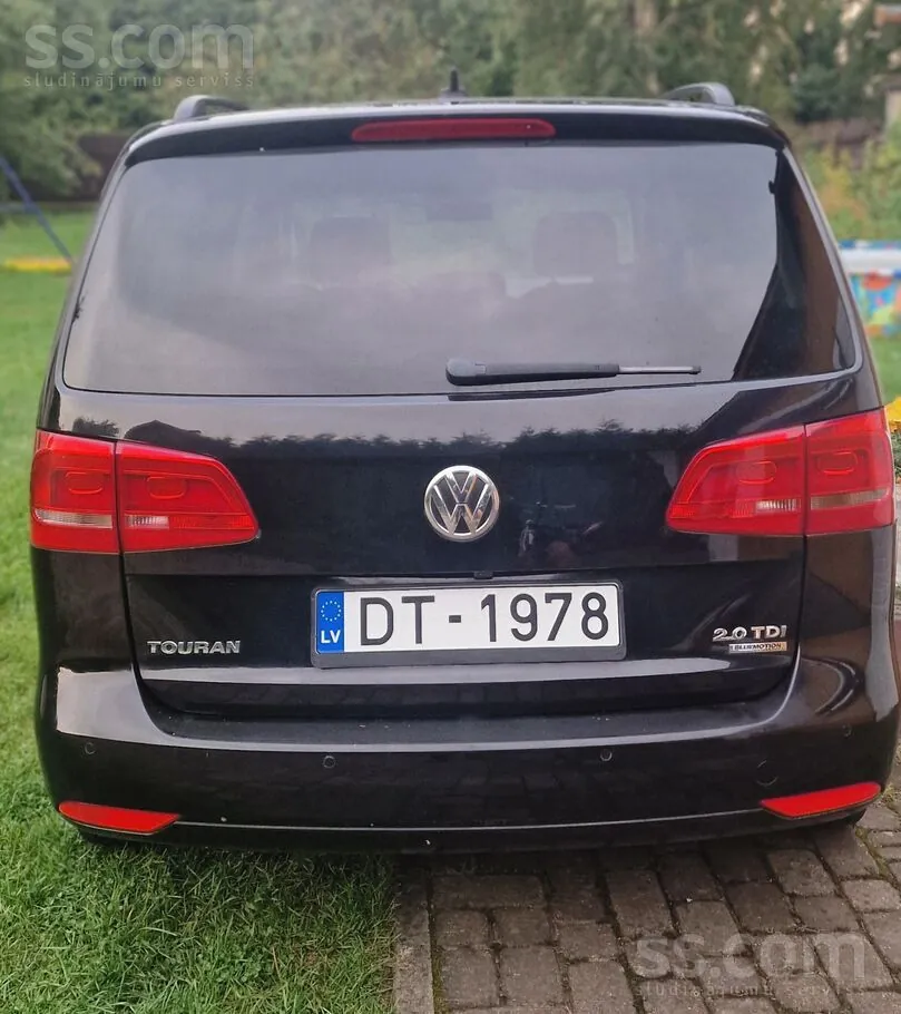 Volkswagen Touran 2013 photo 4