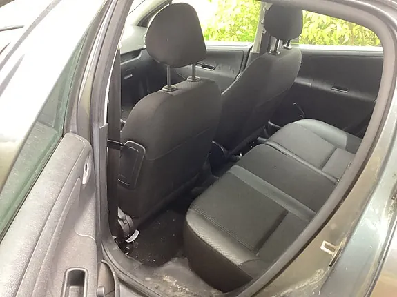 Peugeot 207 2010 photo 5