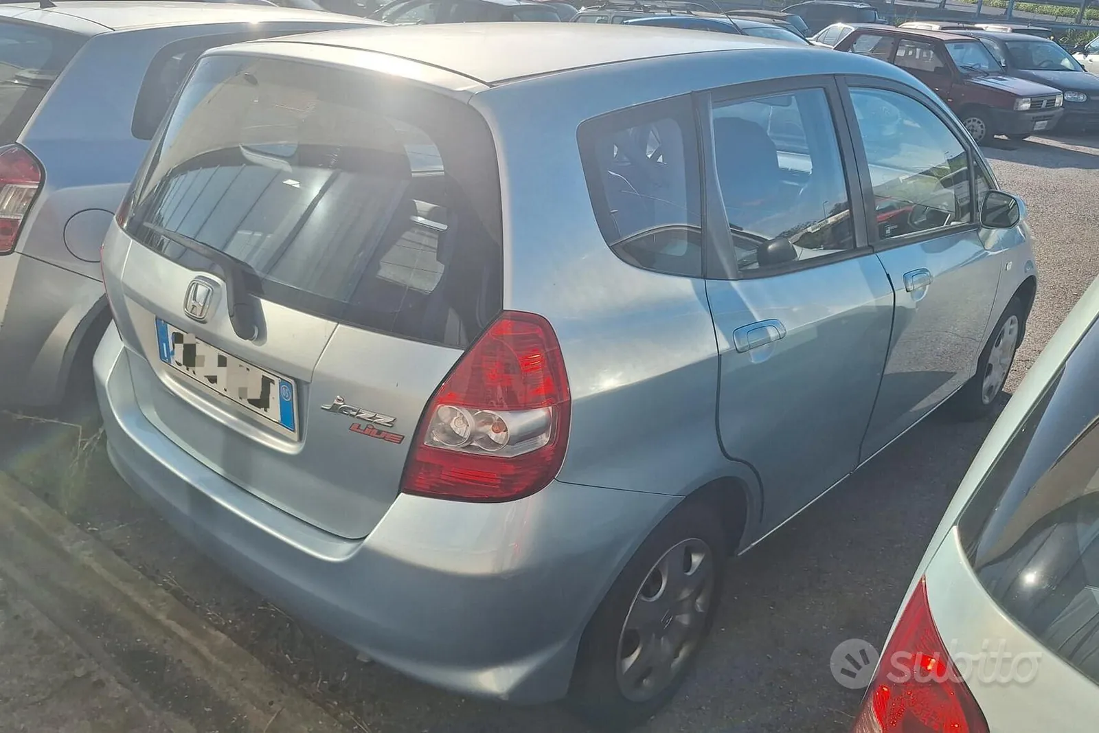 Honda Jazz 2005 photo 2