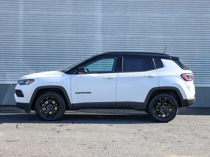 Jeep Compass 2023 photo 3