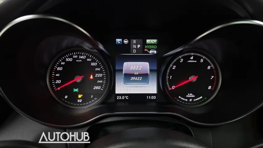 Mercedes-Benz C-Class 2019 photo 2