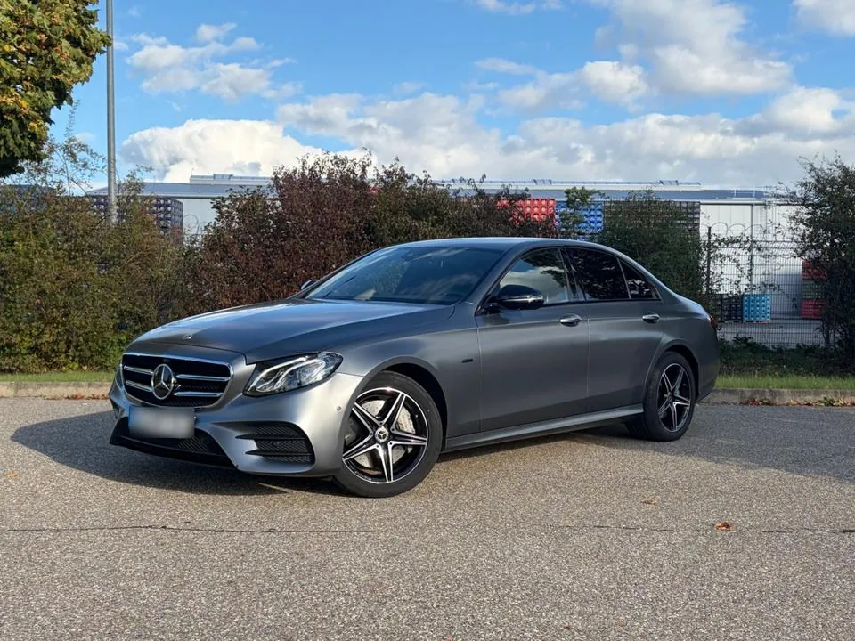 Mercedes-Benz E 300
