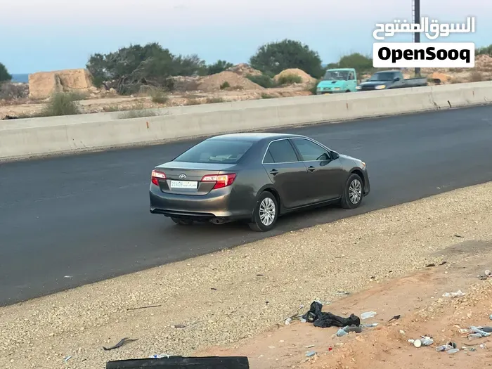 Toyota Camry 2014 photo 2