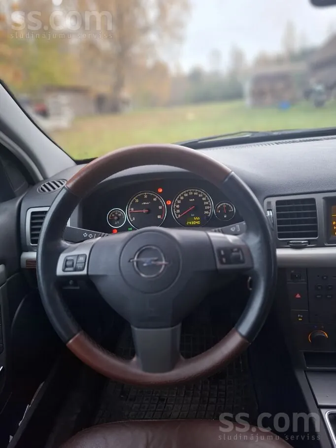 Opel Signum 2008 photo 2