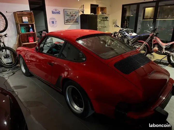 Porsche 911 1986 photo 2