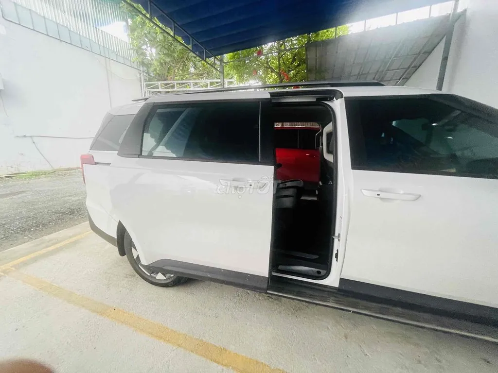 Kia Carnival 2025 photo 5