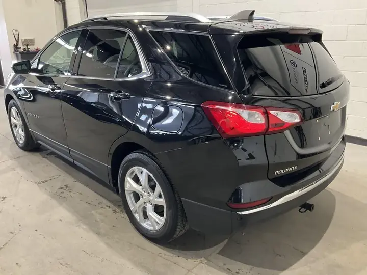 Chevrolet Equinox 2020 photo 2