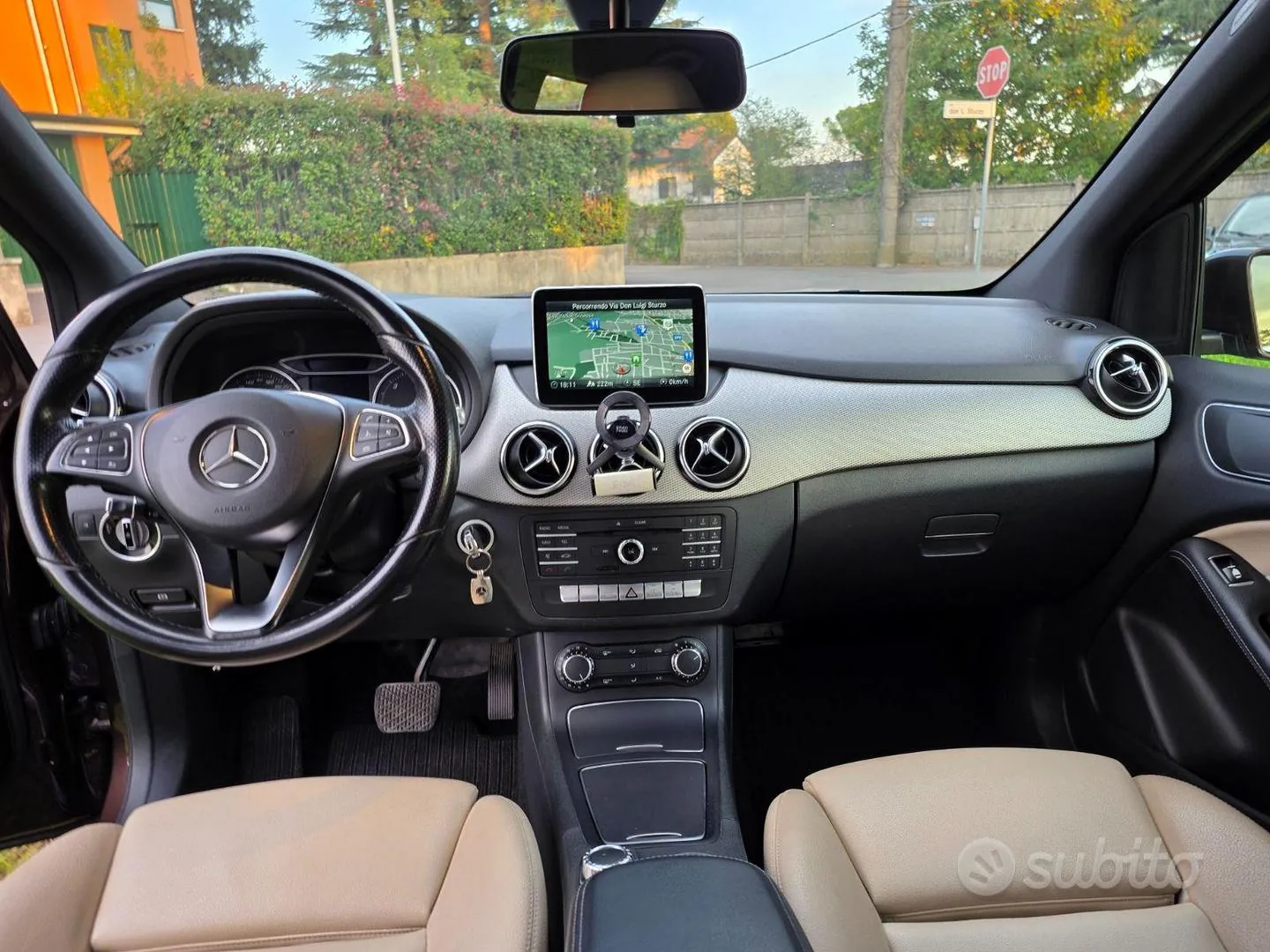 Mercedes-Benz B 180 D 2016 photo 3