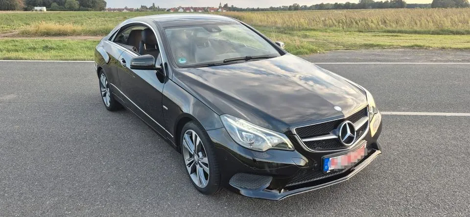 Mercedes-Benz E 200