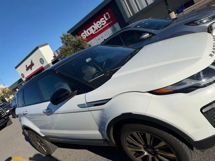 Land Rover Range Rover Evoque 2018 photo 3