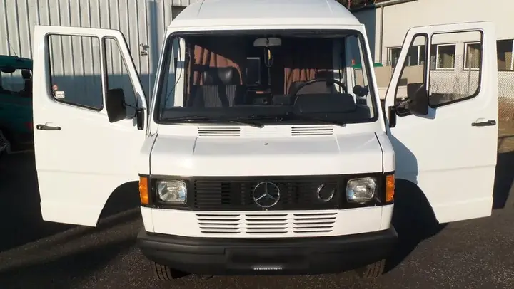 Mercedes-Benz T1