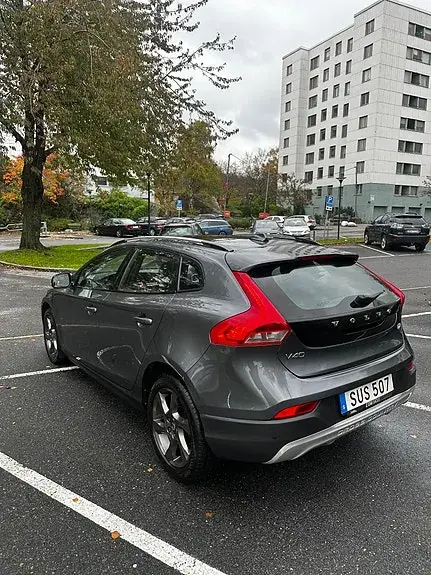 Volvo V40 Cross Country 2014 photo 2