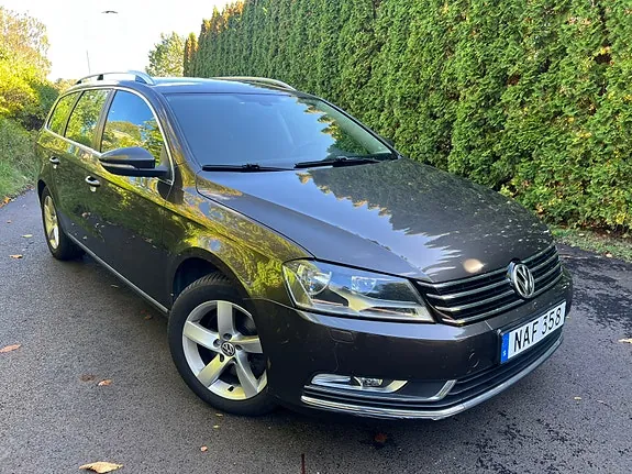 Volkswagen Passat 2013 photo 2