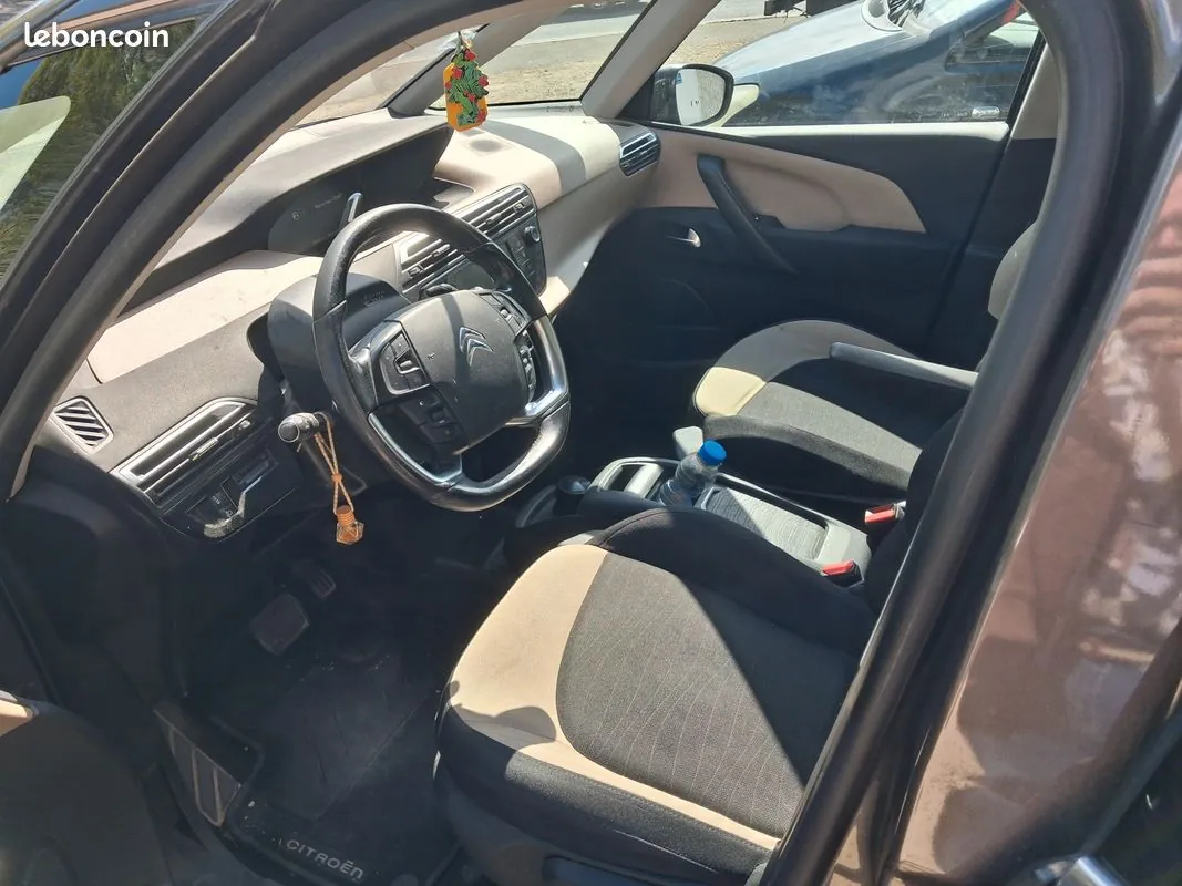 Citroen C4 Picasso 2015 photo 2