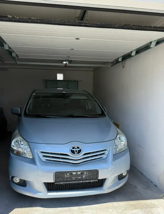 Toyota Verso 2009 photo 2